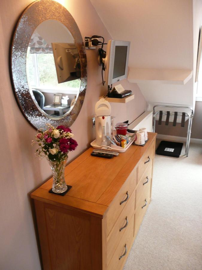 Glenville House - Adults Only - Incl Free Off-Site Health Club With Swimming Pool, Hot Tub, Sauna & Steam Room ボウネス＝オン＝ウィンダミア エクステリア 写真