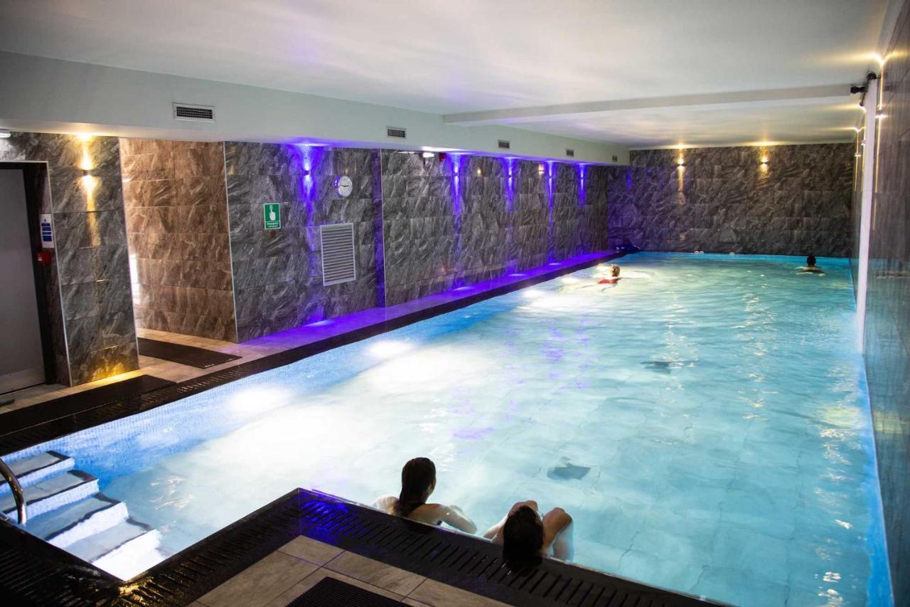 Glenville House - Adults Only - Incl Free Off-Site Health Club With Swimming Pool, Hot Tub, Sauna & Steam Room ボウネス＝オン＝ウィンダミア エクステリア 写真