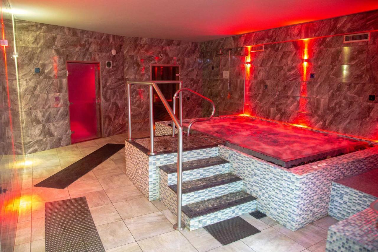 Glenville House - Adults Only - Incl Free Off-Site Health Club With Swimming Pool, Hot Tub, Sauna & Steam Room ボウネス＝オン＝ウィンダミア エクステリア 写真
