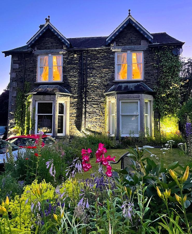 Glenville House - Adults Only - Incl Free Off-Site Health Club With Swimming Pool, Hot Tub, Sauna & Steam Room ボウネス＝オン＝ウィンダミア エクステリア 写真