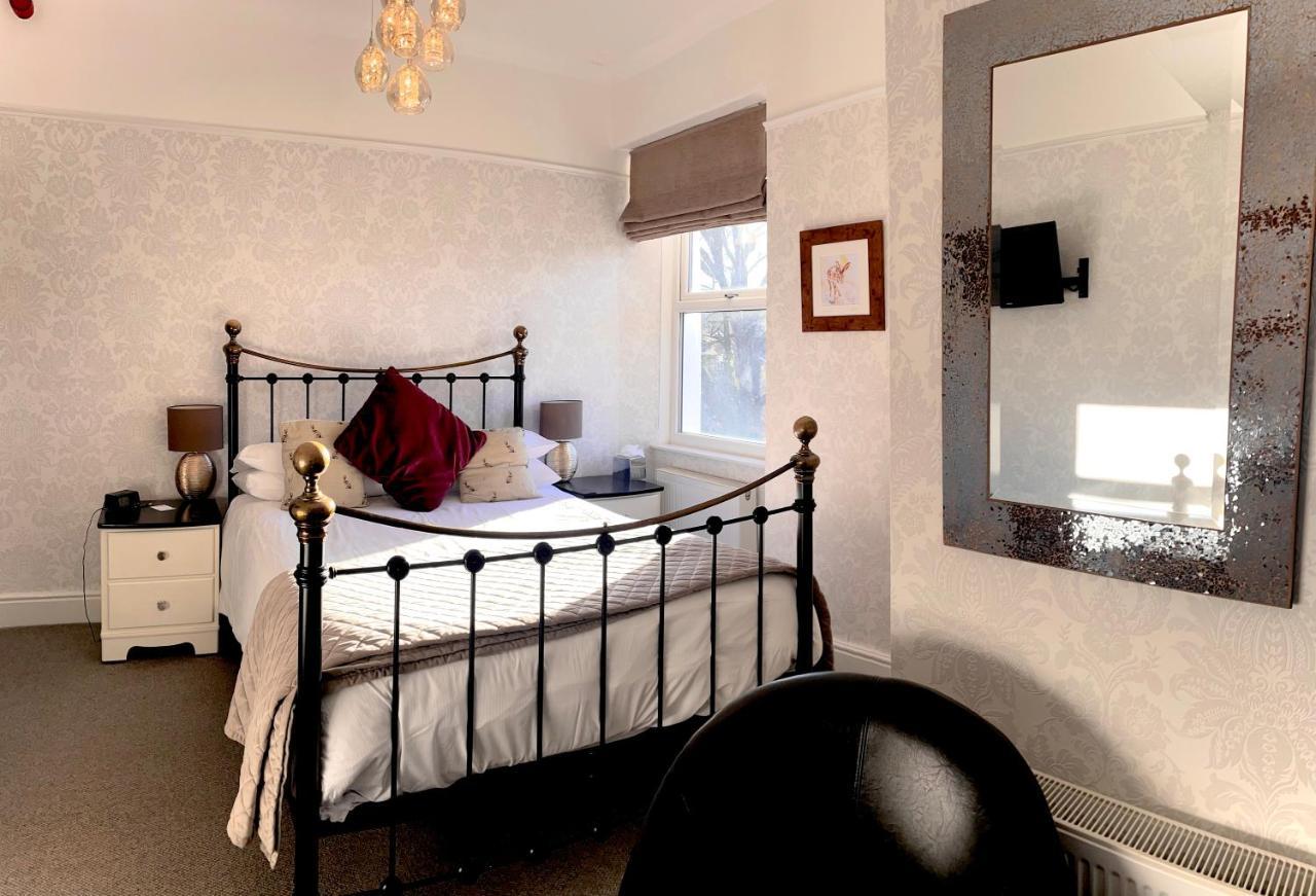 Glenville House - Adults Only - Incl Free Off-Site Health Club With Swimming Pool, Hot Tub, Sauna & Steam Room ボウネス＝オン＝ウィンダミア エクステリア 写真